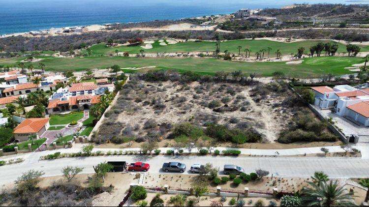 Four Seasons Cabo Fundadores Experience Serenity at Casa Luna.Presented by Custom Homes Mexico, Casa Luna is a masterwork of modern luxury, perfectly positioned along the 8th fairway of the exclusive PLC Fundadores gated community, this ocean for sale