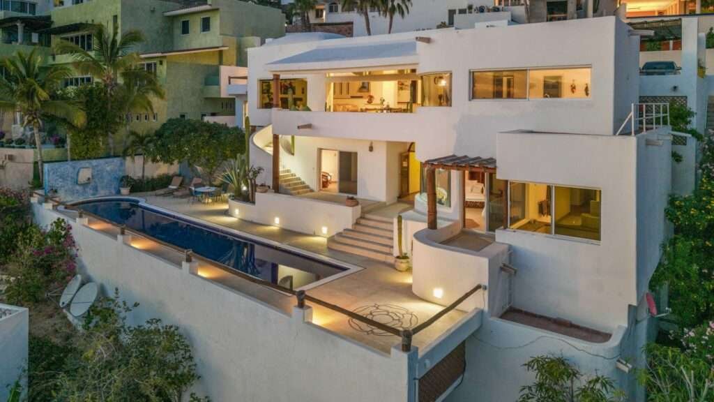 Four Seasons Cabo El Encanto Casa Cielo — Beachfront Hacienda Luxury in El Encanto de La LagunaCasa Cielo presents a rare opportunity to experience true beachfront living in the prestigious community of El Encanto de La Laguna. This 4-bedroom, 4-bathroom private villa blends timeless Hacienda architecture with refined, modern luxury finishes, all set on a pristine stretch of sand with panoramic ocean – 54 Pedregal. Calle de la Carreta, Cabo San Lucas, BS