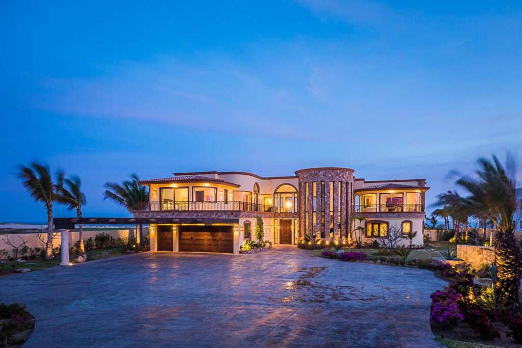 Four Seasons Cabo West Enclave Ritz-Carlton West Enclave, Ritz-Carlton Reserve Residence 10 offers an exceptional blend of modern luxury and serene coastal living. These single-level indoor/outdoor residences are thoughtfully designed to provide privacy and tranquility. Featuring expansive floor-to-ceiling windows, the homes showcase breathtaking – Diamante Beach Estate #38, Pacific, Pacific, BS