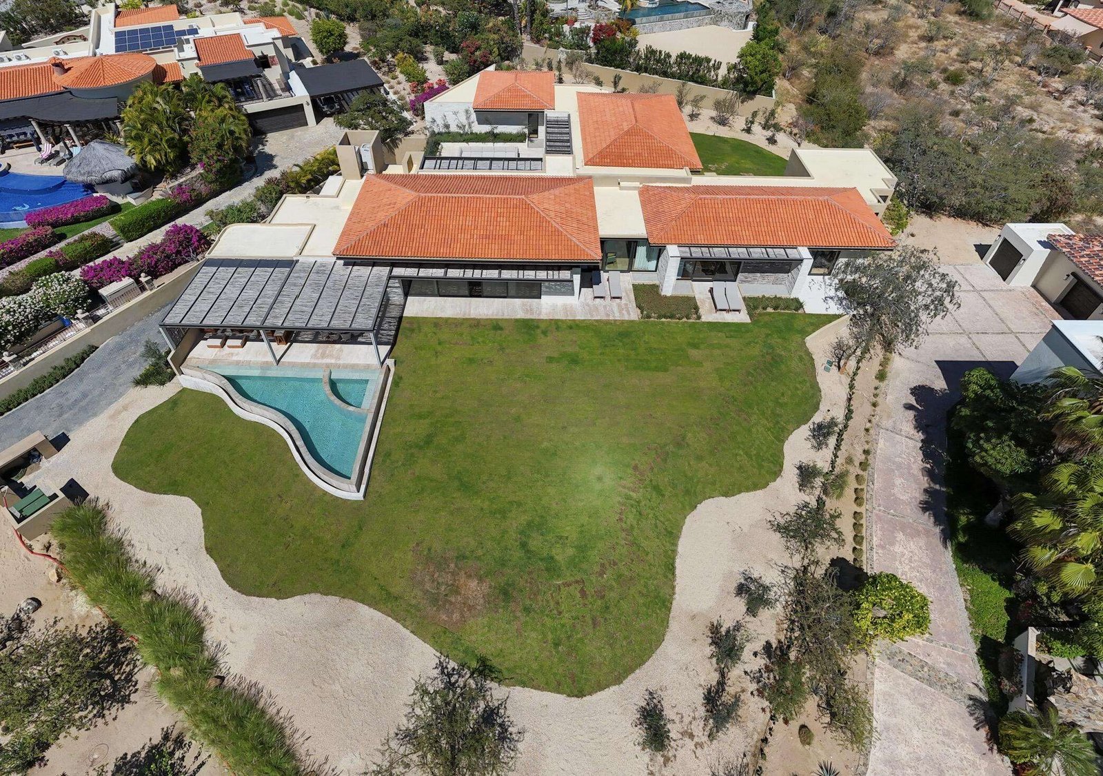 Four Seasons Cabo Espiritu Del Mar This two story home is located within the exclusive gated community of Espiritu. The entrance surrounded by the interior courtyard will welcome you home; at the lower level a mesmerizing for sale