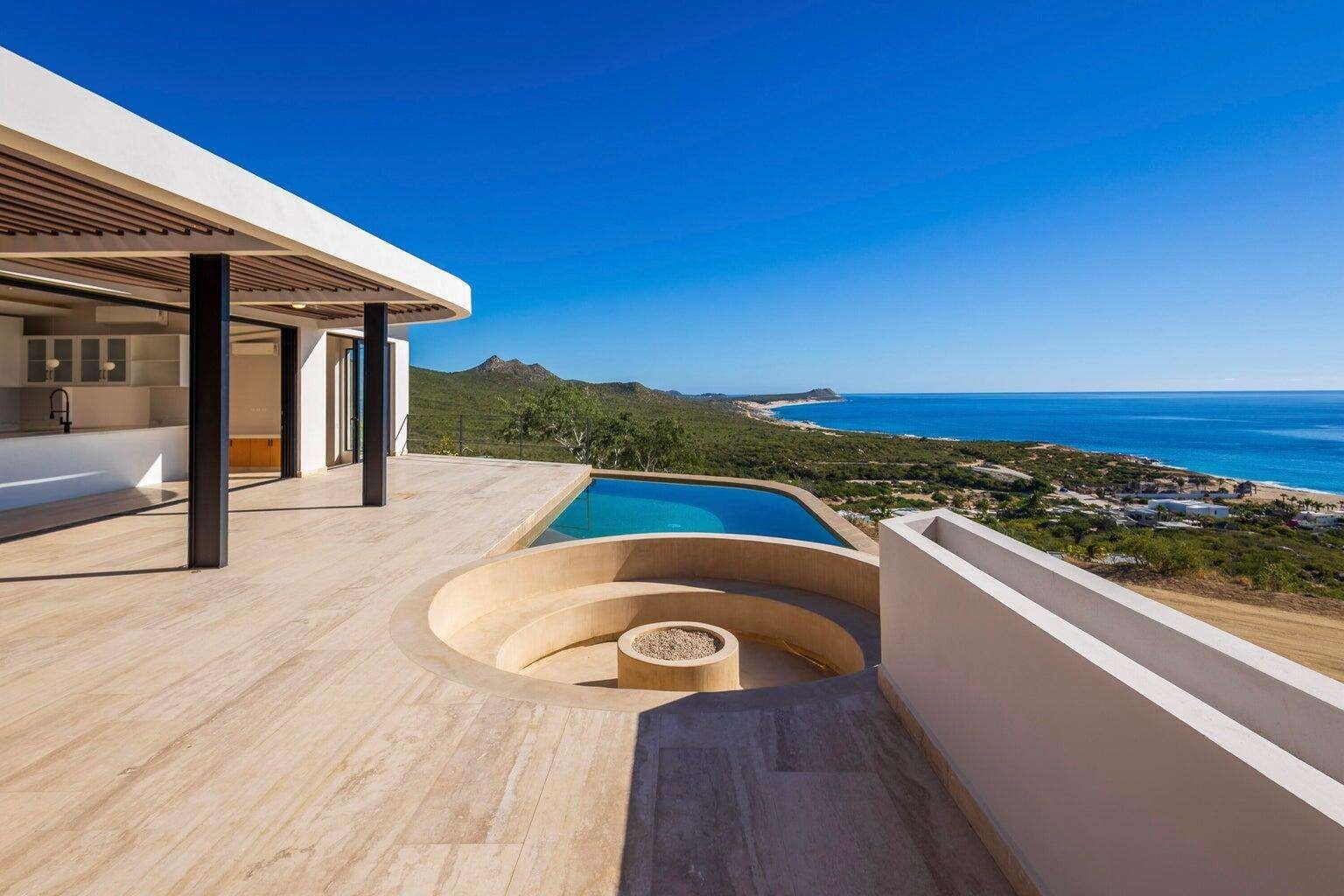 Four Seasons Cabo Pedregal Csl Casa LA MARACAIntroducing a truly one-of-a-kind villa located in Pedregal, the most exclusive and prestigious community in Cabo San Lucas.This extraordinary 12-suite property has been recently remodel with world-class architectural design, blending luxury, functionality, and complete privacy in every space.Designed for visionary owners, Casa LA MARACA represents an exceptional opportunity, whether as a private residence or as a high-performing luxury vacation rental.Casa LA MARACA not only offers a privileged ocean for sale