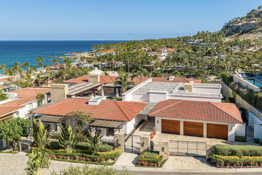 Four Seasons Cabo Fundadores Experience Serenity at Casa Luna.Presented by Custom Homes Mexico, Casa Luna is a masterwork of modern luxury, perfectly positioned along the 8th fairway of the exclusive PLC Fundadores gated community, this ocean – Palmilla Cove 7, San Jose Corridor, San Jose Corridor, BS