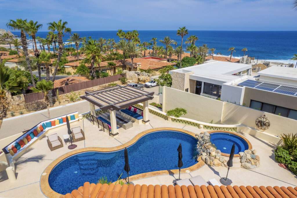 Four Seasons Cabo Santa Carmela Luxury turnkey estate located in the prestigious gated community of Santa Carmela. Beautiful protected ocean – Lot #13 Rtno. Sta Clara, Cabo Corridor, BS